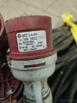 Prodlužovací kabel 345v 16a - 3