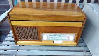 Rádio Tesla 1026 A Sonáta - 3