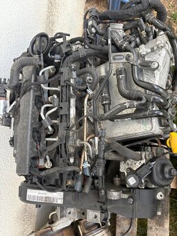 Motor DFC 2.0tdi 140kw Superb 3 - 3