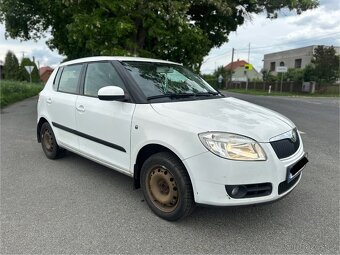 Škoda Fabia 2.generace 1.2 HTP 44kW bílá - 3