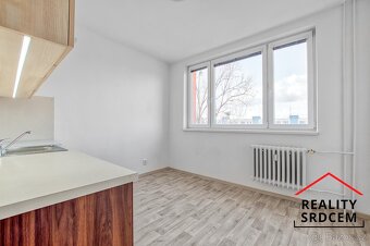 Podnájem zrekonstruovaného a prostorného bytu 1+1, 35 m2, ul - 3