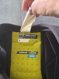 Prodám hokejové chrániče ramen Bauer Supreme MACH SR L - 3