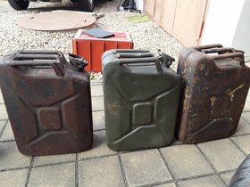 Nemecké Wehrmacht a české kanystry do veteránú - 3