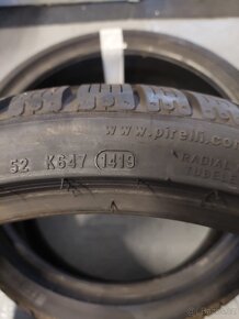 245/35 R20 - 3