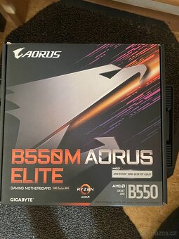Prodám základní desku Gigabyte s CPU Ryzen 3600 a mATX Case - 3