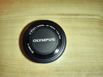 Objektiv Olympus Zuiko Pancake - 3