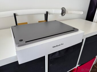 MacBook Pro 15” (2018) – i7 / 32GB RAM / 512GB SSD / AMD Rad - 3