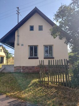 Chalupa s velkým pozemkem - 3