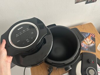 Multifunkční hrnec Tefal s horkovzdušnou fritézou - 3
