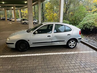 Renault Megane 2001 - 3