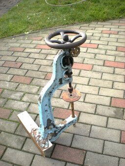 Vrtačka stolní RETRO - 3