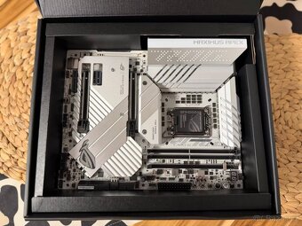 Herní základní deska ASUS ROG Maximus Z790 APEX LGA1700 - 3