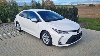 TOYOTA COROLLA 1.5 SDN 2025 COMFORT ODPOČET DPH - 3