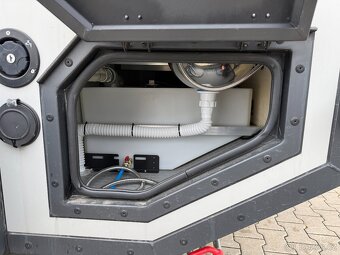 Karavan, Minikaravan do 750kg - 3