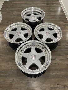 OZ Futura MAE 17” 5x112 - 3