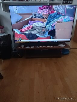 televize 165 cm uhlopříčka - 3