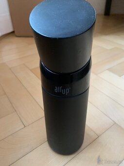 Černá ocelová lahev AirUp - 3