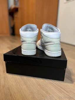 Air Jordan 1 mid - 3