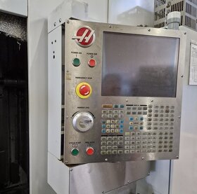 Horizontální paletové obráběcí centrum HAAS EC 400 - 3