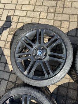 ORIGINÁL Alu Škoda THEMISTO R18, 5x112 - LETNÍ PNEU - 3