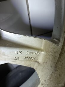 Zimní pneu ALU kola 114,3 - ET 40 - 215/65 R16 - 3