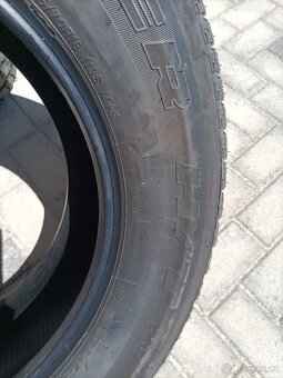 Prodám pneu 235/70r18 - 3