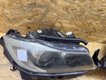 Predni svetla XENONY BMW E90/91 - 3