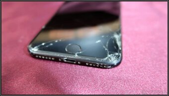 Telefon Apple iPhone 7 128GB MN922ZD/A – prasklé sklo - 3