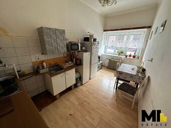 Prodej rodinného domu o velikosti 541 m2 ve městě Nová Bystř - 3