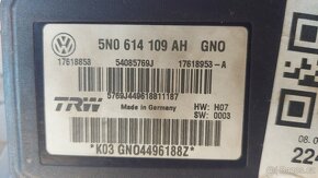 Řídící jednotka agregát ABS - Volkswagen Tiguan 2011 face - 3