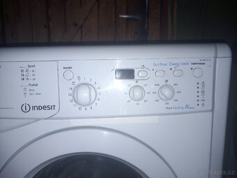 Pračka Indesit - 3