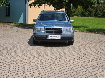 Mercedes-Benz S124 250D - 3