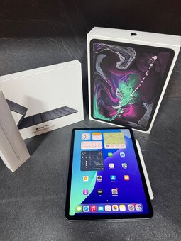 iPad Pro 11" (2019) + Smart Keyboard Folio + Apple Pencil 2 - 3