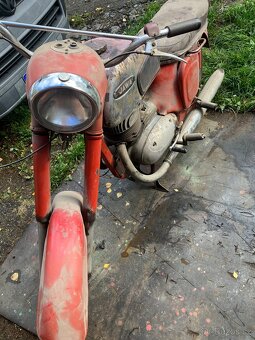 Jawa panelka 559 - 3