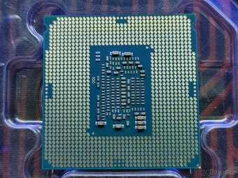 Nabizim k prodeji Intel i3-8350K.  socket 1151 8gen. 4GHz 4 - 3