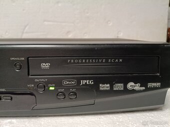 Funai Combi VHS & DVD (DBA-D4110DB - 3