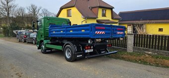 Man TGL 12.220 hákový nosič kontejnerů - 3