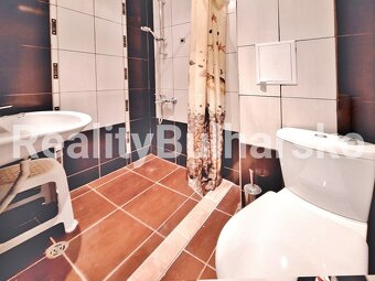 Zařízené studio 1+kk (38 m²) s balkonem v 5.patře SVETI VLAS - 3