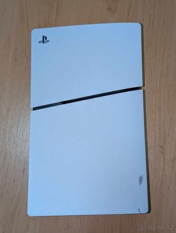 PS5 Slim 1TB verzia s mechanikou + 2x DualShock ovládač - 3