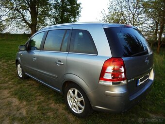 Opel Zafira B 1.8 103 KW,rok2010,najeto219890km - 3