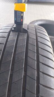 Prodám 2 x letní pneu Bridgestone 215/65/16 - 3