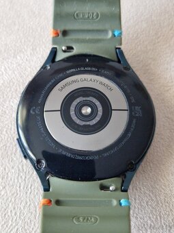 Samsung Galaxy Watch4 44mm zelená - 3