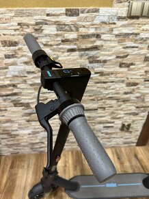 Elektrokoloběžka NINEBOT MAX G30 - 3