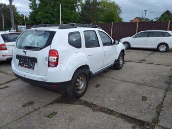 DACIA DUSTER 1,5 DCi 4x4,KLIMA,ESP,ABS,ČR,SERVISKA - 3