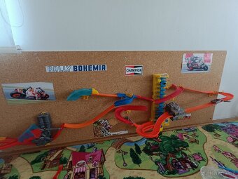 Hot wheels jízda po zdi, demoliční propadliště - 3