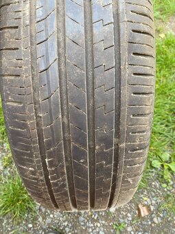 Prodám gumy 215/60 R16 - 3