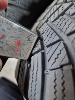 Hankook celoroční/zima 215/55/R17 98V 2922 - 3