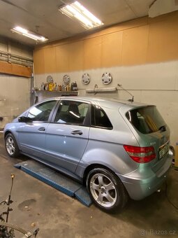 Mercedes -Benz B180D , AUTOMAT - 3