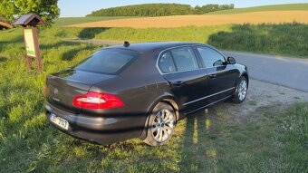 Škoda Superb 2.0 TDI 103kw DSG - 3