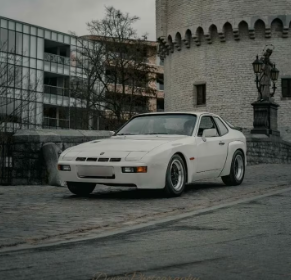 Porsche 924 turbo - 3